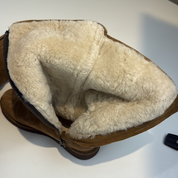 UGG Women's Abree Tall Boots Size 7 - Picture 10 of 13